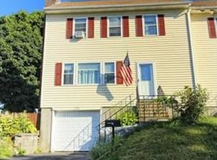220 Norfolk St, Worcester, MA 01604