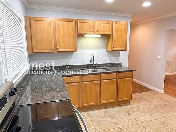 3rd image of 6913 Martha Ave APT B