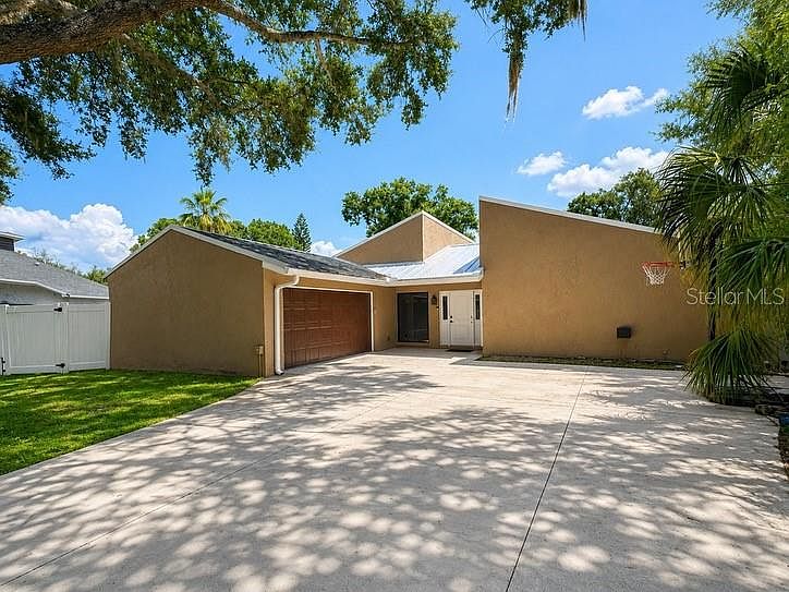 1st image of 3109 RESEDA COURT