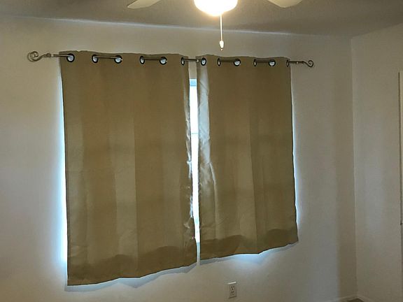 3rd image of 3732 Colby St #23