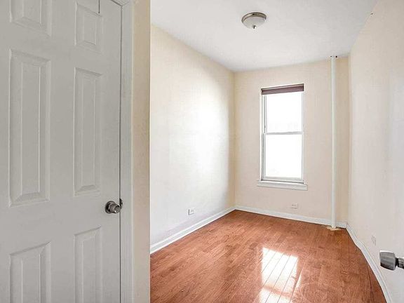 4th image of 1134 44th Dr APT 9