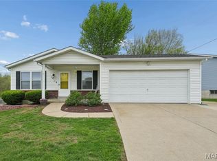 2530 Trojan Cir, Troy, MO 63379