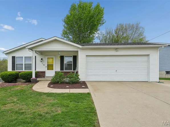2530 Trojan Cir, Troy, MO 63379