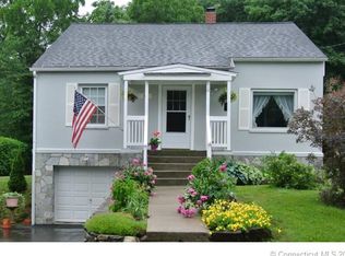 35 Sunny Ln, Watertown, CT 06779