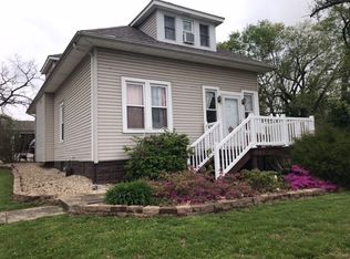 1236 Vandalia Rd, Hillsboro, IL 62049