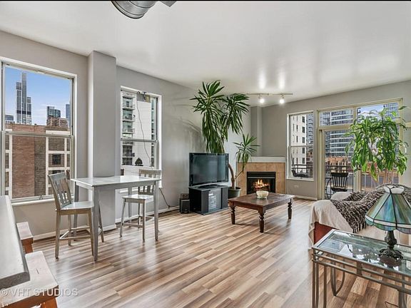 3rd image of 1631 S Michigan Ave APT 509