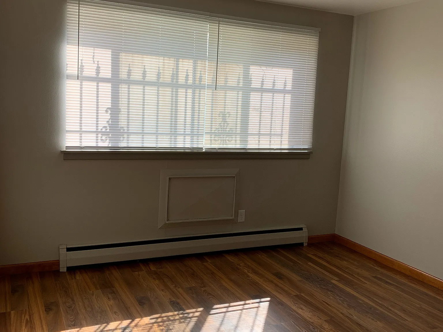 Eastside Farwell Apartments — Photo 4