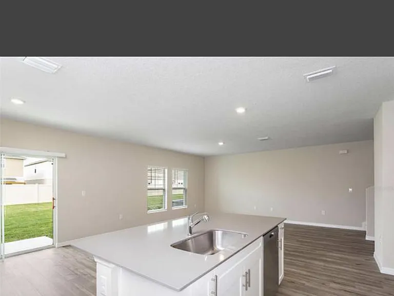 14440 Meadow Bird Ave — Photo 10