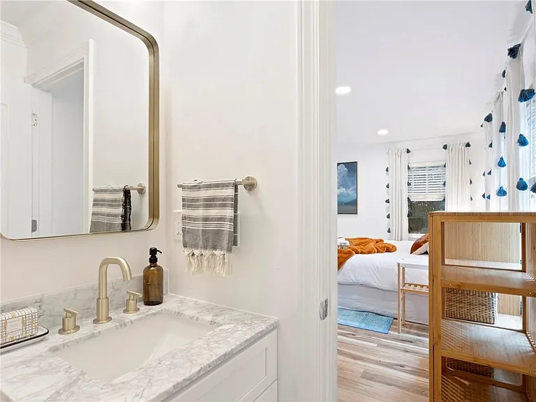 325 Sinclair Ave NE — Photo 7