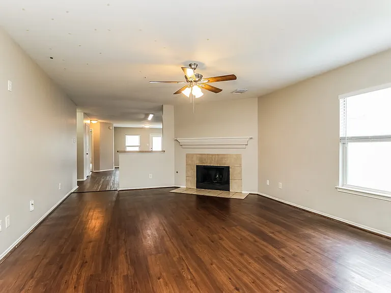 12134 Carriage Oak Cir — Photo 3
