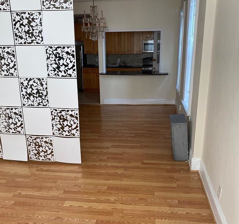 1st image of 23-48 Crescent St #2