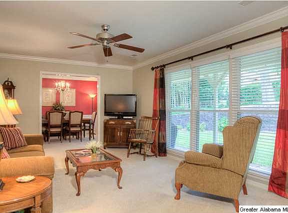 5th image of 2604 Willow Brook Ln