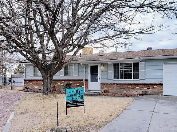 3rd image of 2509 Edgecliff Dr