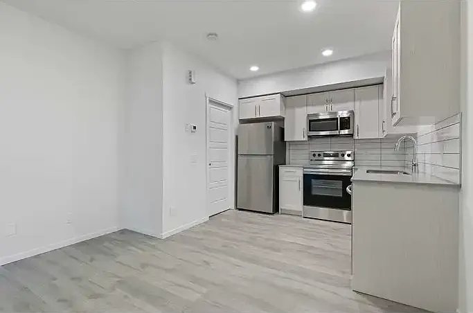 762 Orchards Blvd SW #1A — Photo 6