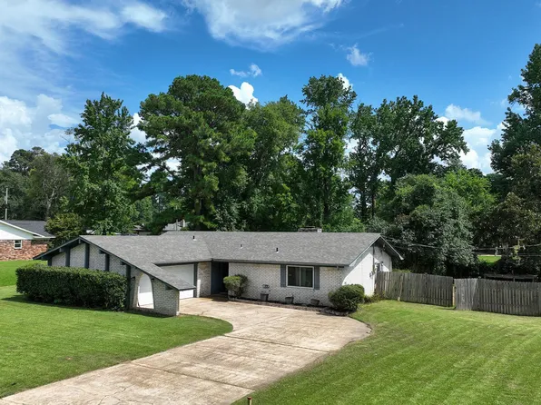 6103 Sleepy Hollow Ave, Texarkana, TX 75503