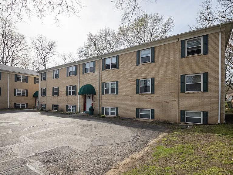 Grant Street Apartments — Photo 51