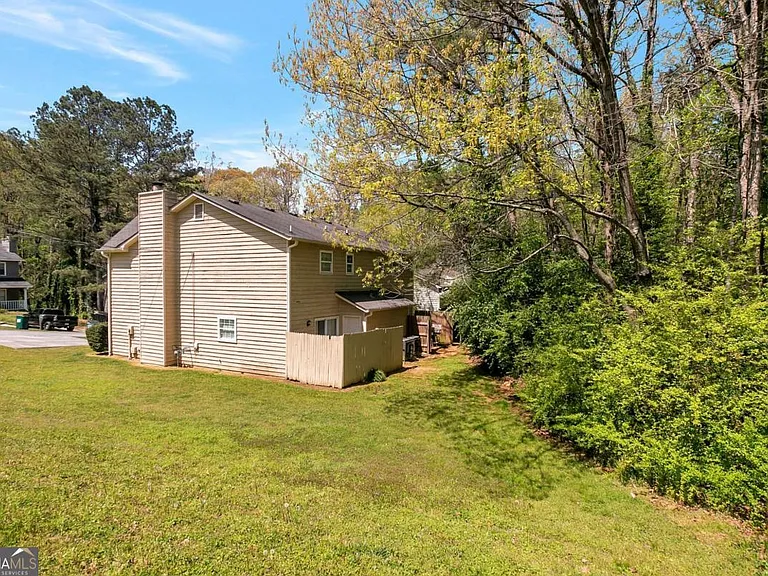 4523 Coopers Creek Cir SE — Photo 23