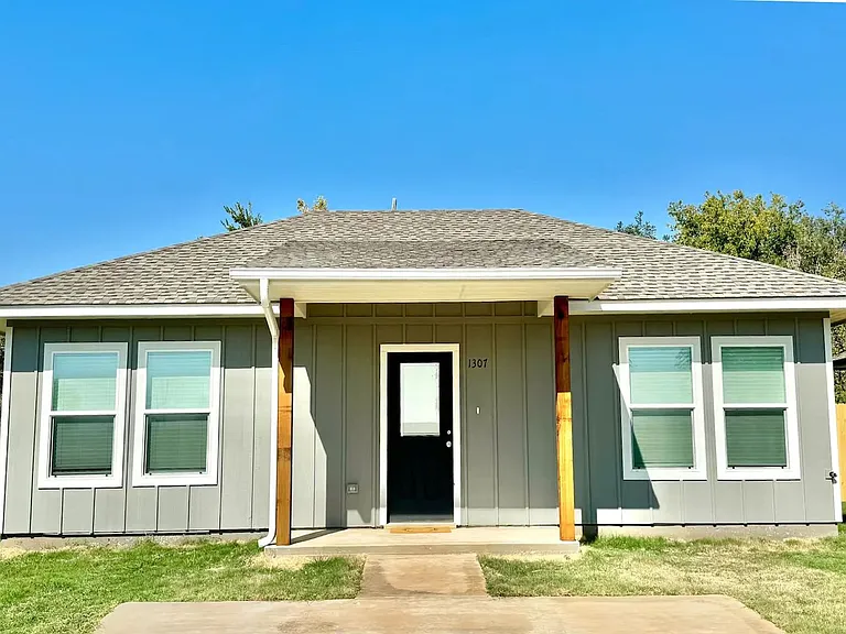 1307 SW Georgia Ave — Photo 19
