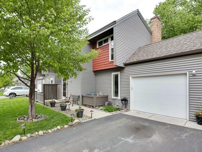 3790 Grey Dove Ln, Eagan, MN, 55122