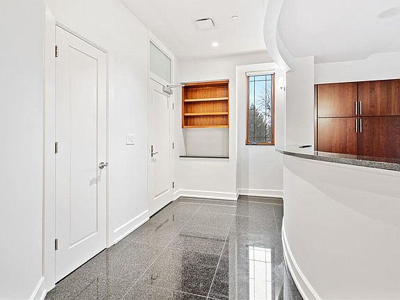 3rd image of 5301 5th Ave APT 2