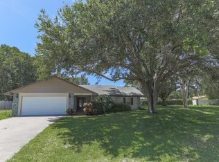 201 Van Lakes Blvd, Auburndale, FL 33823