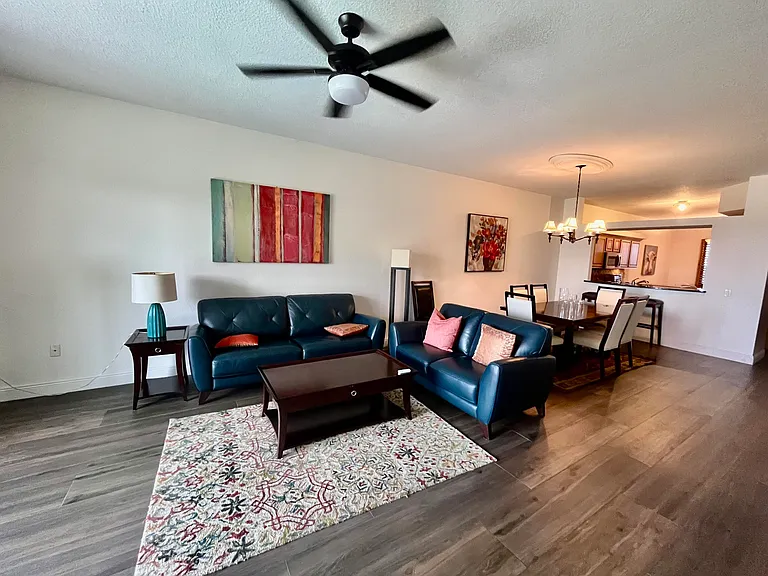 370 Golfview Rd #302 — Photo 17