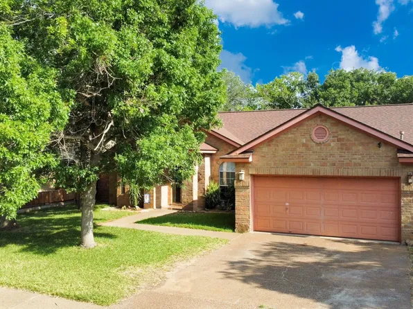 215 Oriole Ln, Laredo, TX 78045