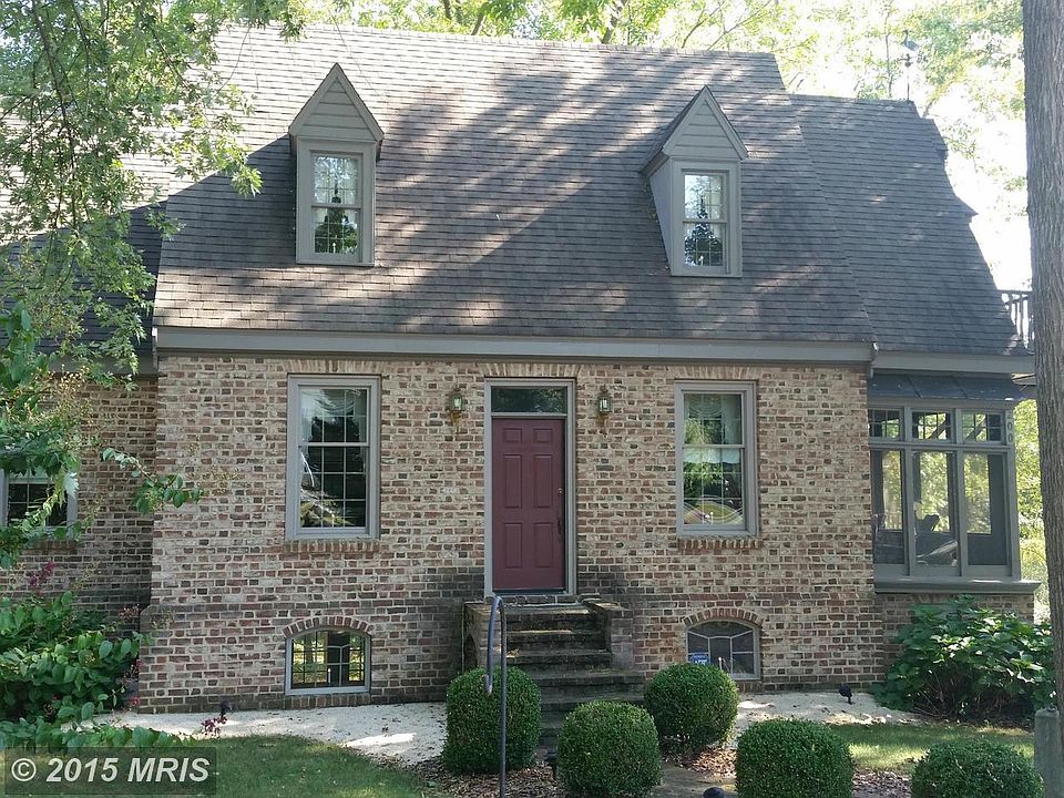 Exterior (Front)