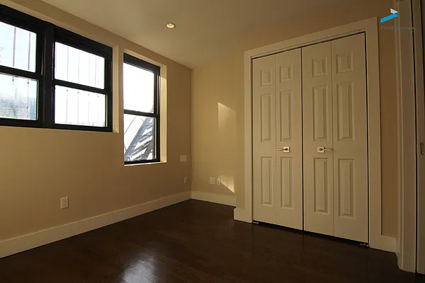 Rented by FirstService Realty (legacy) | media 12