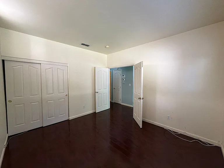709 Black Oak Way — Photo 9