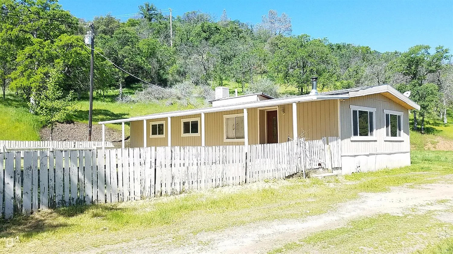 28991 Cassandra Rd photo 1