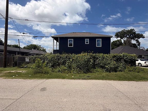 4th image of 4619 Maggie St #A