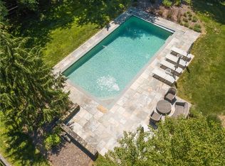 6 Hoyt Rd, Pound Ridge, NY 10576