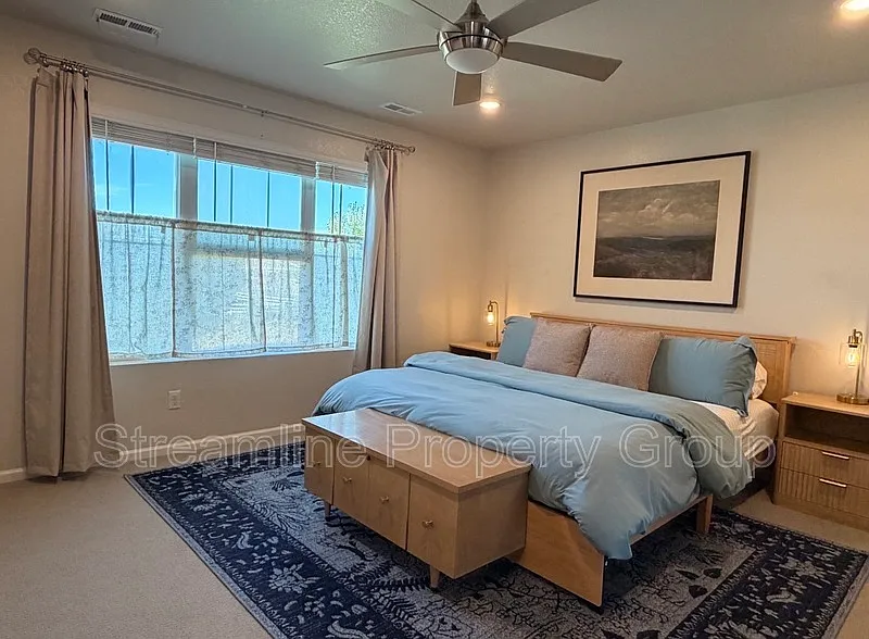 3 bed, 2.0 bath, 1773 sqft, $2,999 — Photo 4