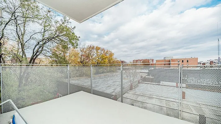 Rented by Nooklyn NYC LLC | media 74