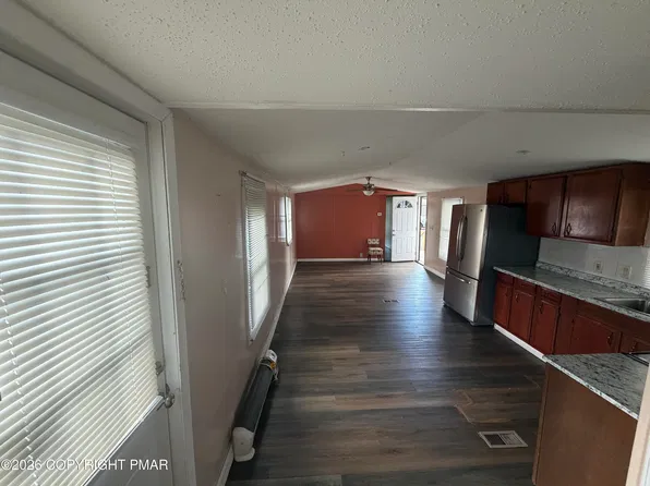 66 Andrew Dr, Wilkes Barre, PA 18706