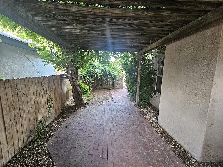 6908 Marigot Rd NW — Photo 15