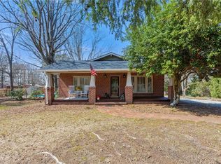 106 Brinkley Pl, High Point, NC 27265