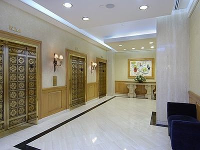 2nd image of 150 W 51st St APT 1901