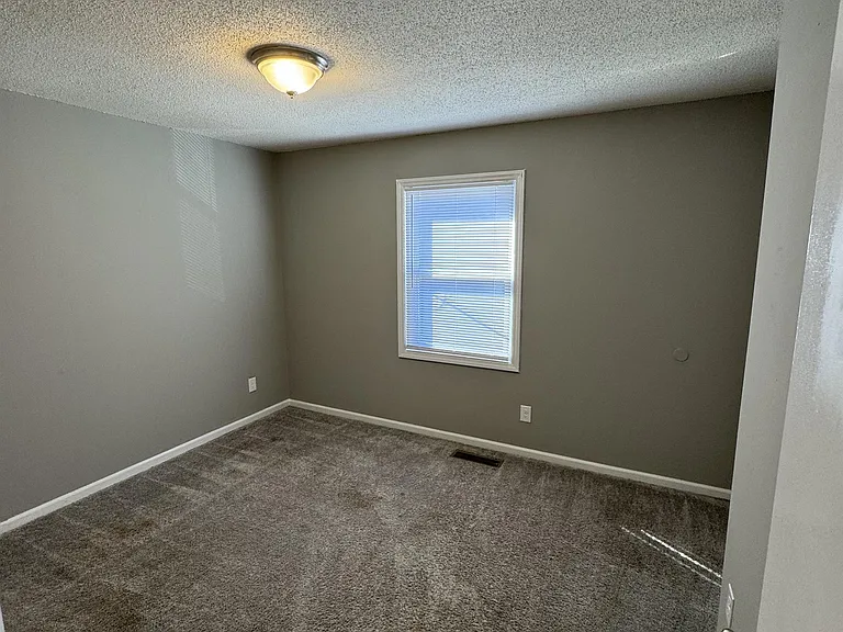 121 Aqua Ct #121 — Photo 8