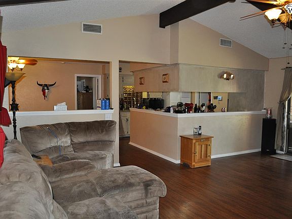 2nd image of 1527 Jenney Lee Dr