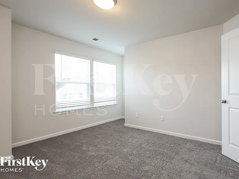 705 Ridgemoor Trl — Photo 11