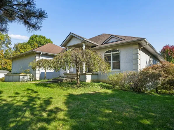 1412 Hickory Run Dr, Columbus, OH 43204