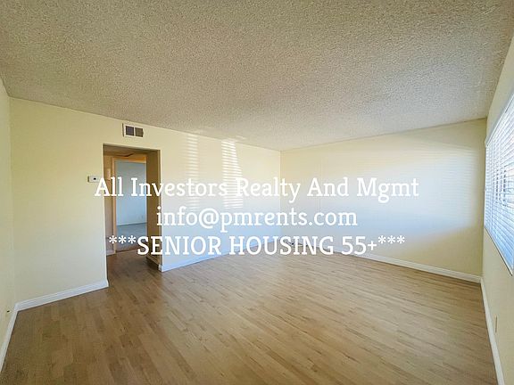 5th image of 3229 Coral Dr #1