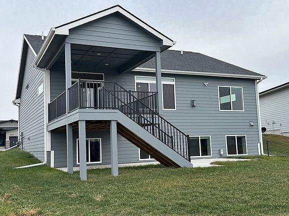 3rd image of 9639 Watermeadow Cir