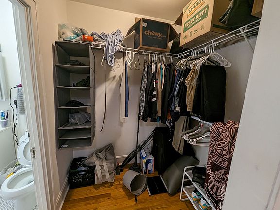 5th image of 6439 N Newgard Ave #1E