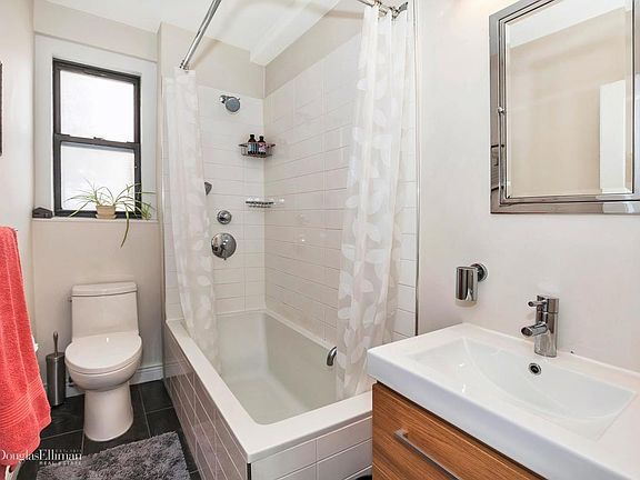 4th image of 211 E 35th St APT 7F