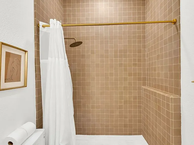 8712 Celery Ct — Photo 15