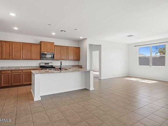 3rd image of 30299 N HUMMINGBIRD Lane