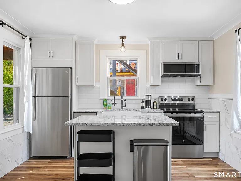 3 Pearl St #E — Photo 2